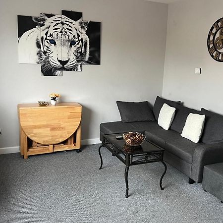 Solihull Apartment เบอร์มิงแฮม ภายนอก รูปภาพ